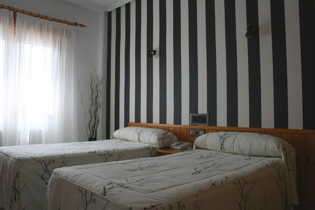 El Ciervo Hotel Villaciervos Room photo